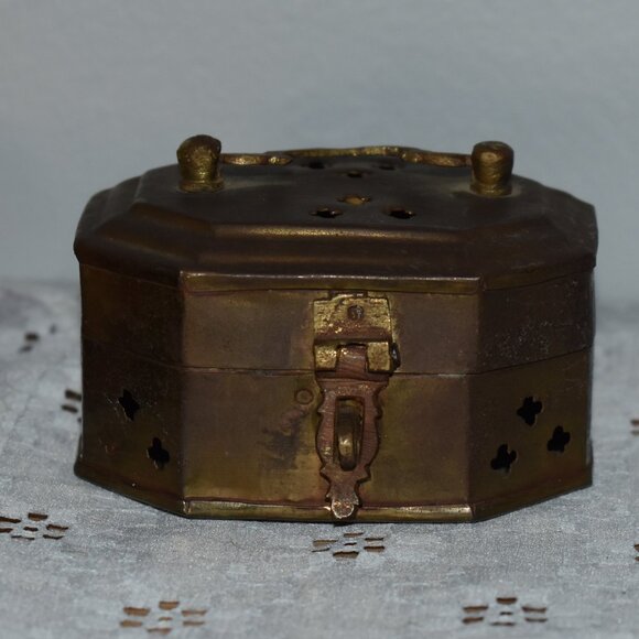 Vintage Antique Small Brass Incense Trinket Cricket Box Decor - Picture 10 of 14